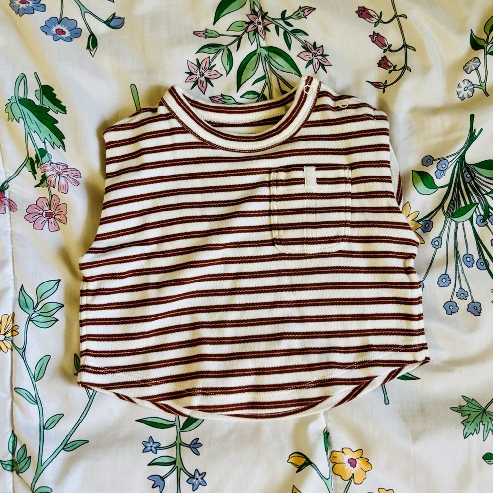 Banana Republic ESSENTIAL SUPIMA® MUSCLE TANK 3/6
